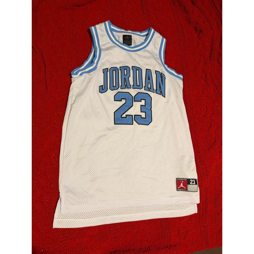 Jordan 23 Kids Basketball Jersey White University Blue Mesh Size L 12-13Y